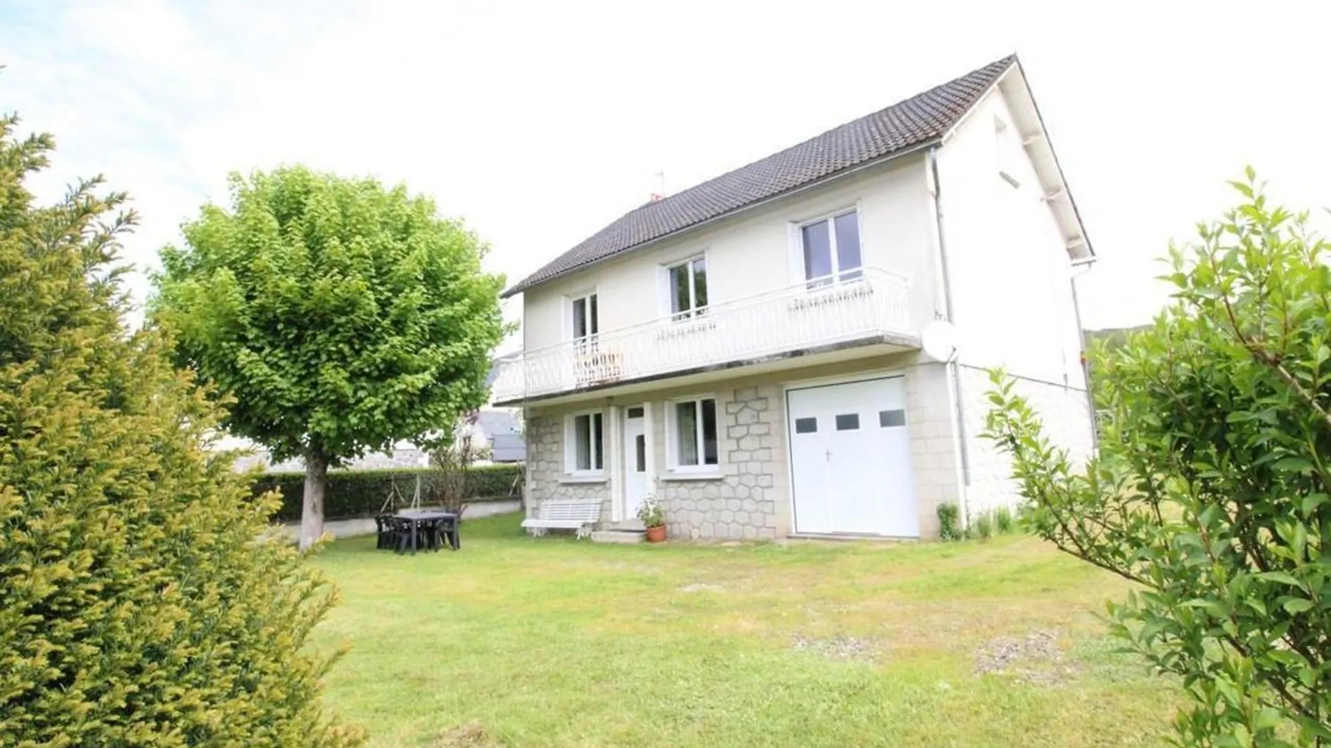 Maison Calme Au Coeur Des Volcans, Ideale Pour Randonnee Et Activites En Nature - Fr-1-742-550 Condat  France